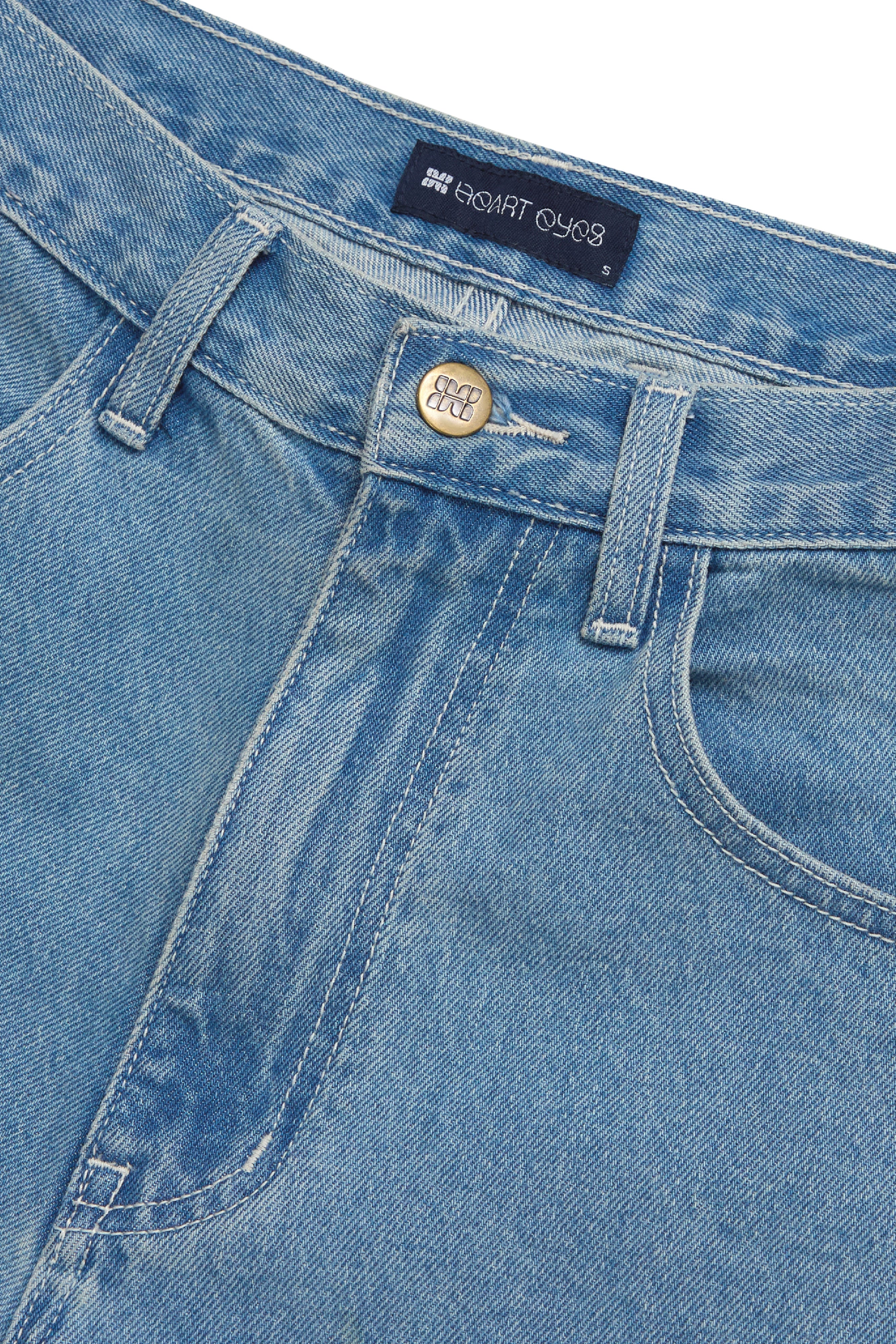 LOW-WAIST BUCKLE JEANS - WASHED BLUE